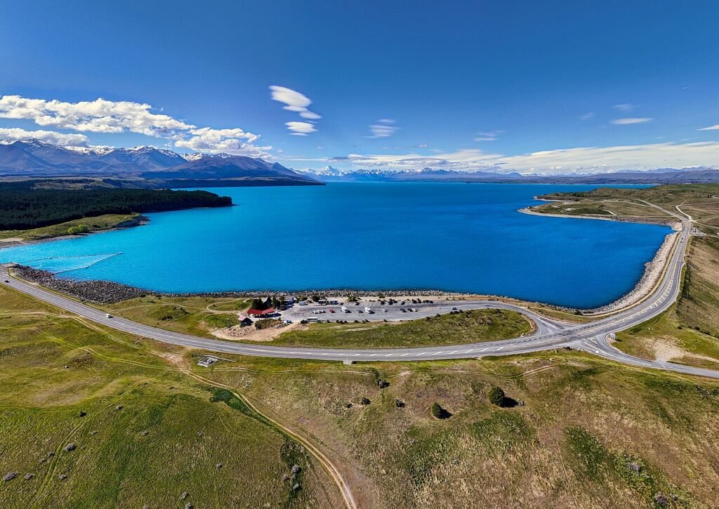 Hobbiton Movie Set tour-Lake Pukaki New Zealand filming location for The Hobbit