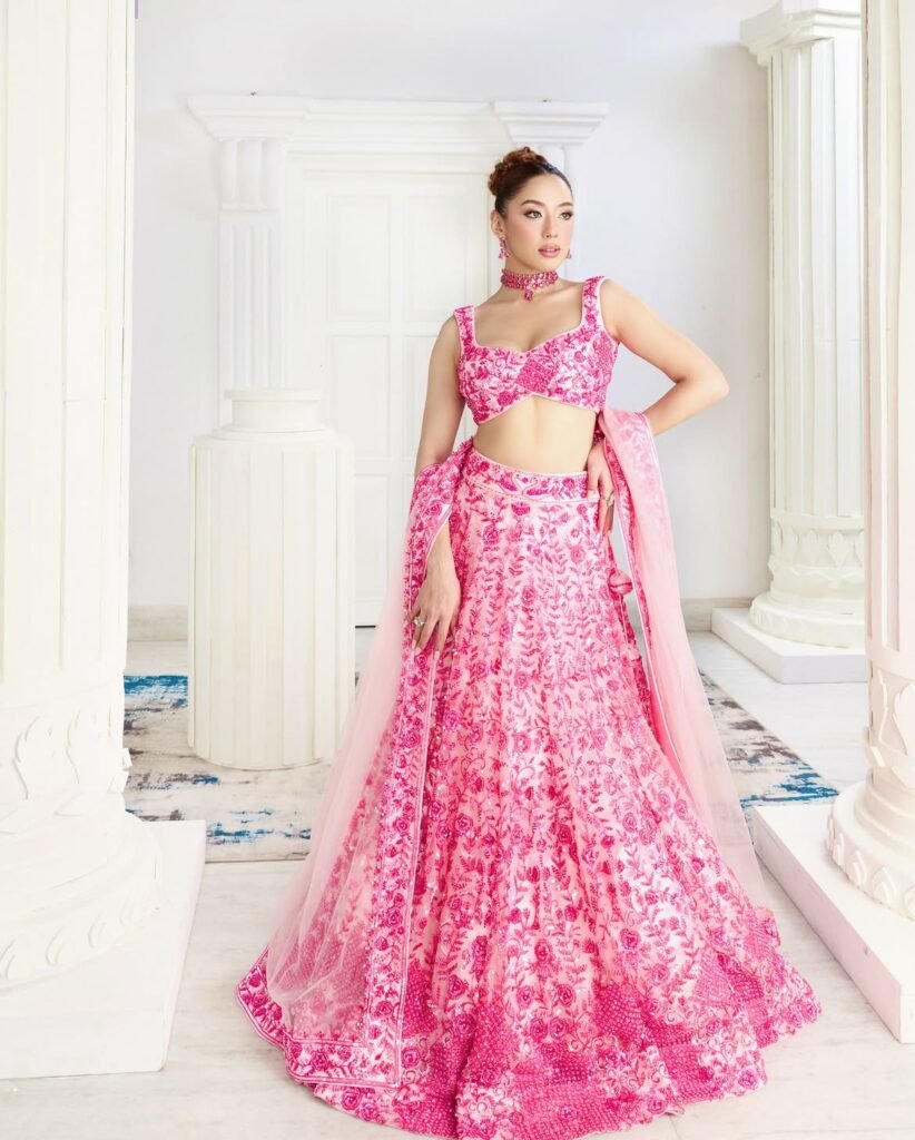 Anna Sharma stylish celebrity look