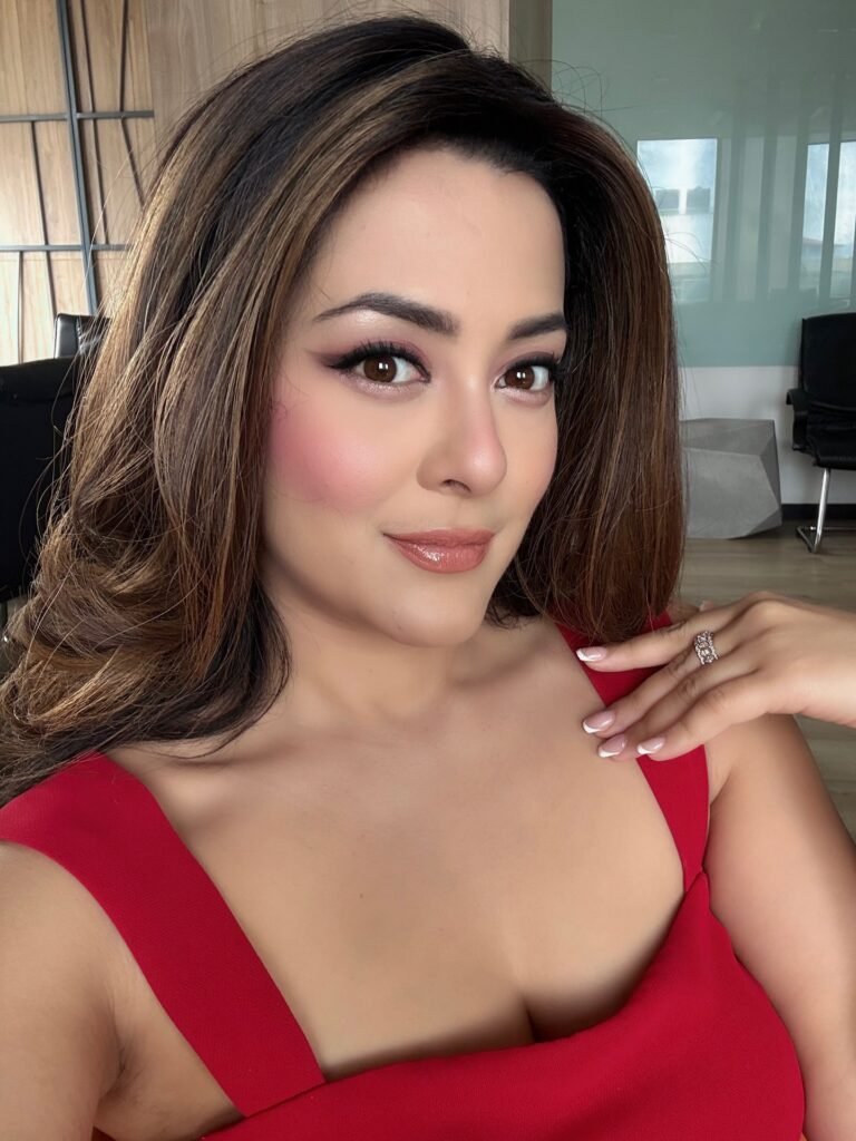 Oshin Sitaula hot and sexy photos