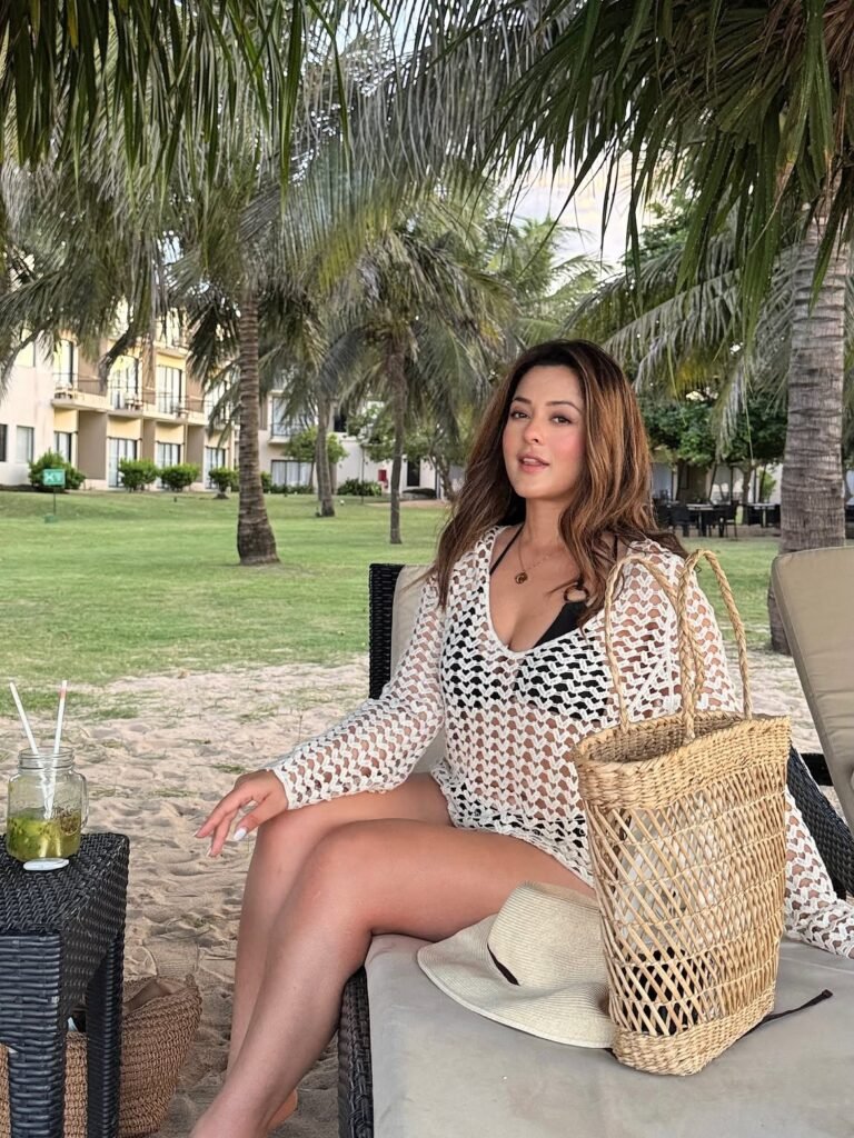 Oshin Sitaula hot and sexy photos-5