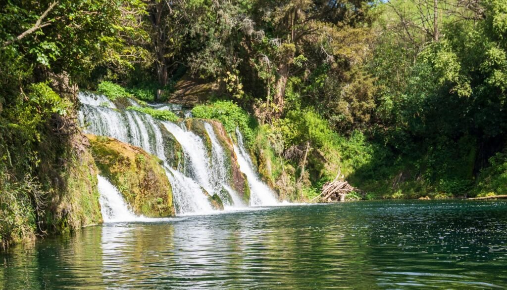 Maraetōtara Falls walking track- best things to do in napier